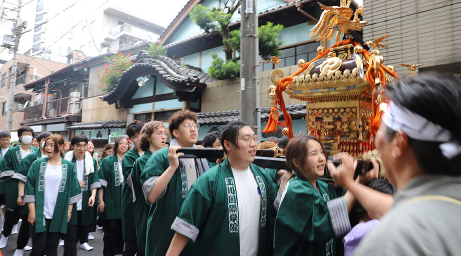 鳥越神社祭り